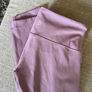 Lululemon Wunder Under Crop 21” Size 2